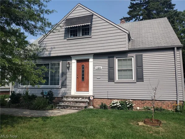 146 Flora Dr, Bedford, OH 44146