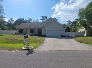 211 Marsh Hen Ct, Swansboro, NC 28584