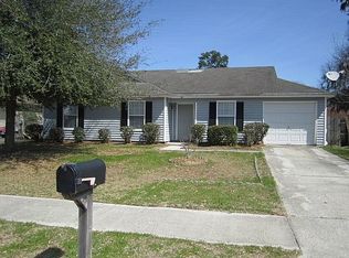 6 Clearwater Ln, Savannah, GA 31419