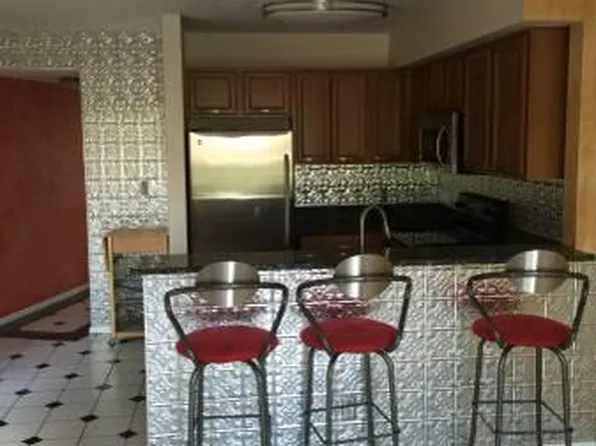 1900 Grove Ct APT 120, Cleveland, OH 44113