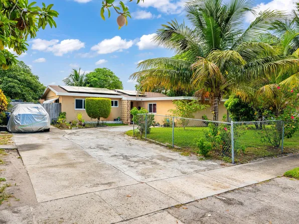 2651 NW 42nd Avenue, Lauderhill, FL 33313