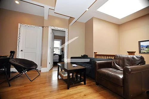 6 Saint Lukes Rd #3 Photo 1