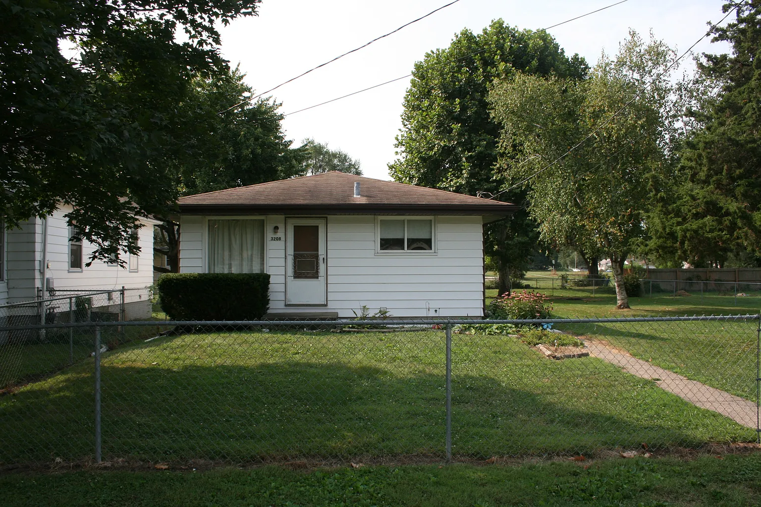 3208 W Humboldt St photo 1