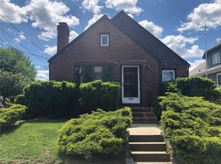 27 Packard St, Cranston, RI 02910