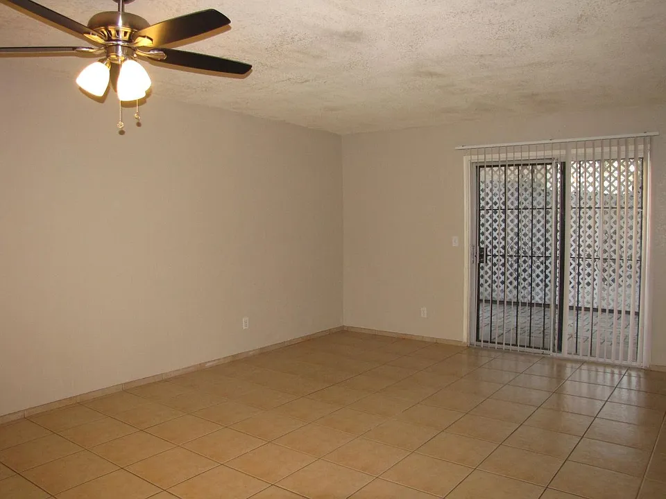 3320 S Placita Saltillo