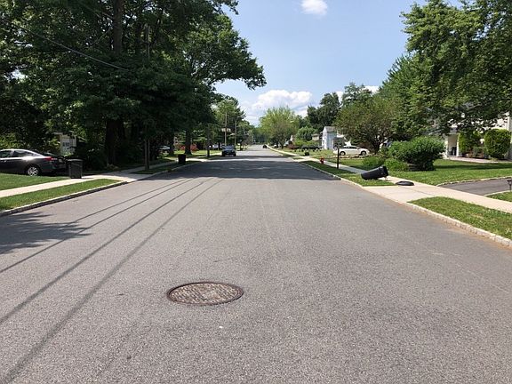 4th image of 8 Distler Ave