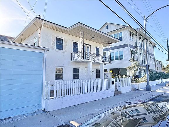 4th image of 664 MANDALAY AVENUE