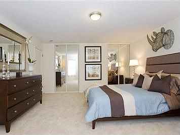 5th image of 2750 Market St APT 204