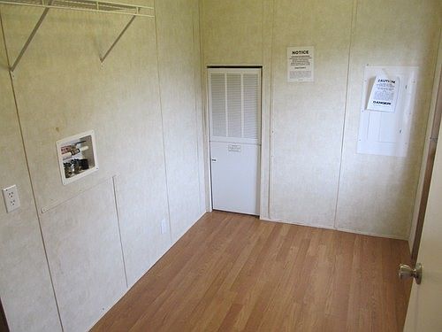 4th image of 802 S Washington St #1