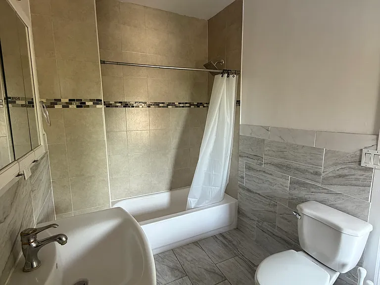 2039 Ivar Ave #1 — Photo 17