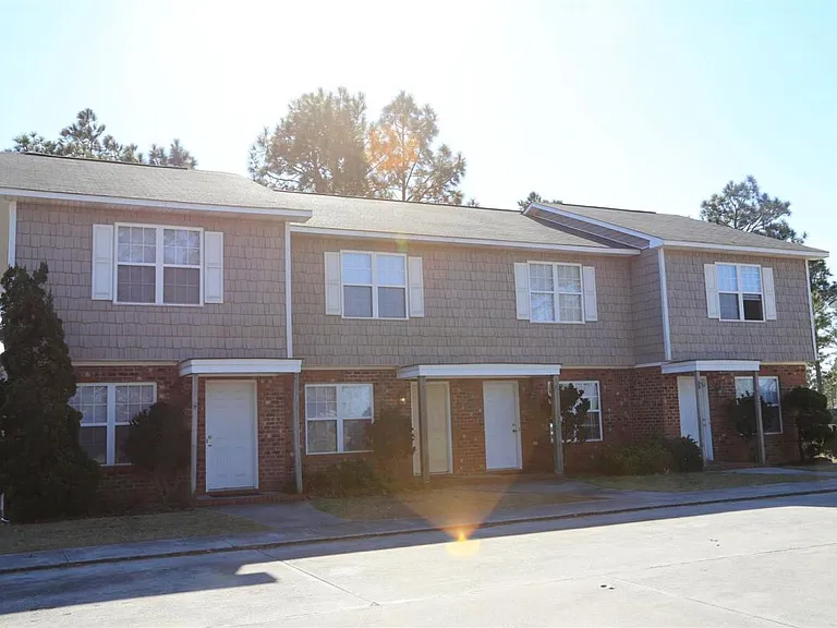 W Ivybridge Dr — Photo 1