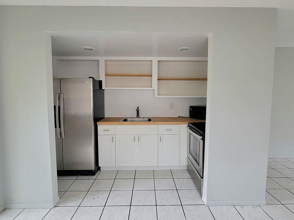 1st image of 1731 NE 60th St APT 2