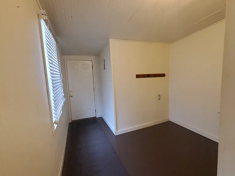 2 Allen St #2 — Photo 16