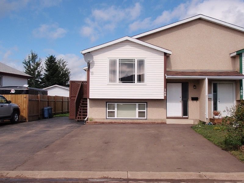 1st image of 168 Fullerton Dr