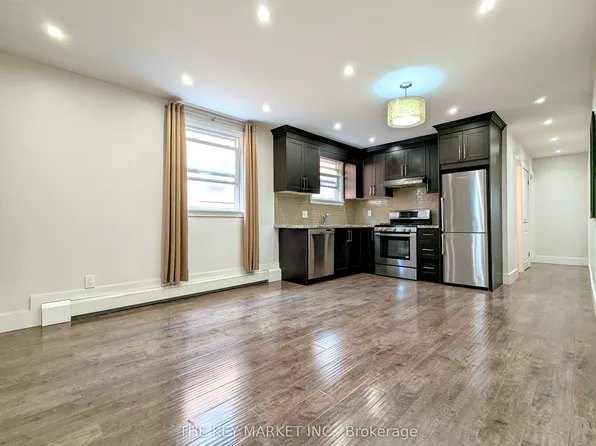 211 Saint Clements Ave Unit 2, Toronto, ON M4R 1H3
