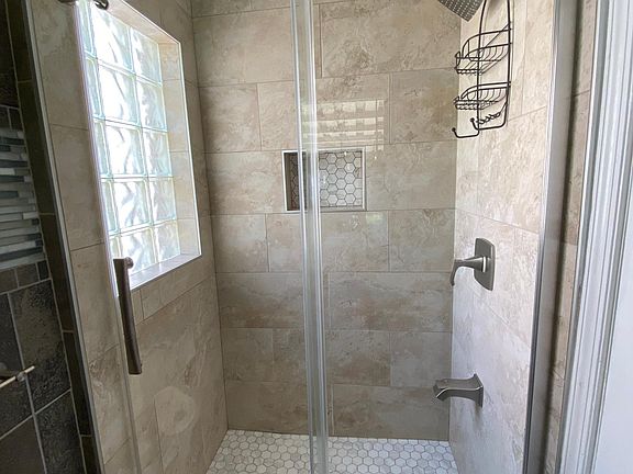 BATH 1 of 3 - MAIN FL