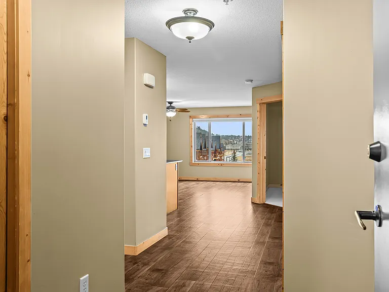 300 Palliser Ln #323 — Photo 28