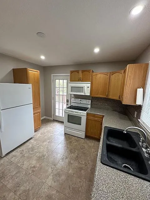 4301 Lamour Road — Photo 4