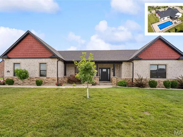 500 Shadow Rock Ct, Lebanon, IL 62254
