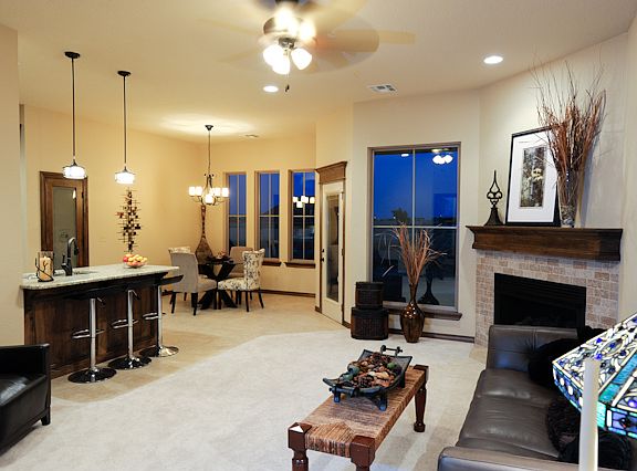 5th image of 102 London Dr