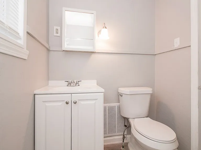 3822 W 133rd St — Photo 12