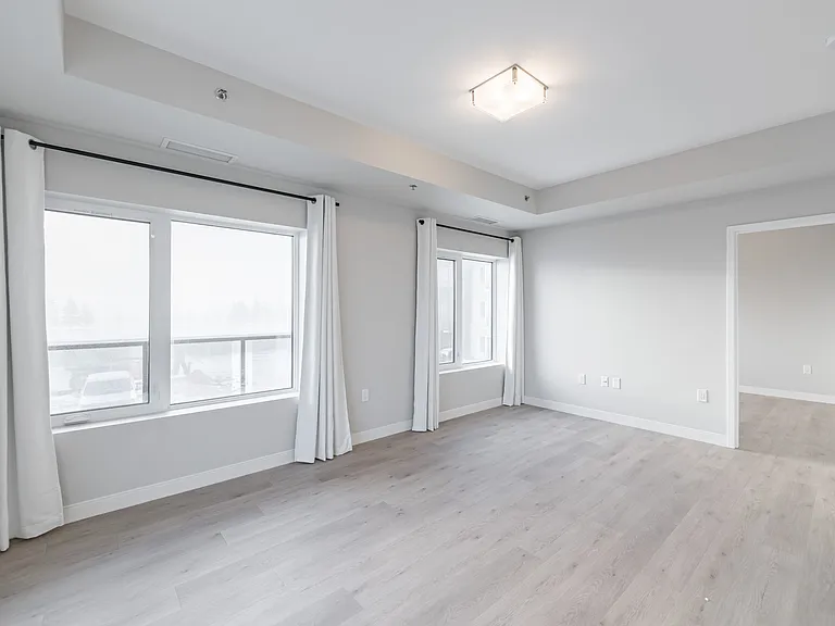 15 Refinery Way — Photo 13