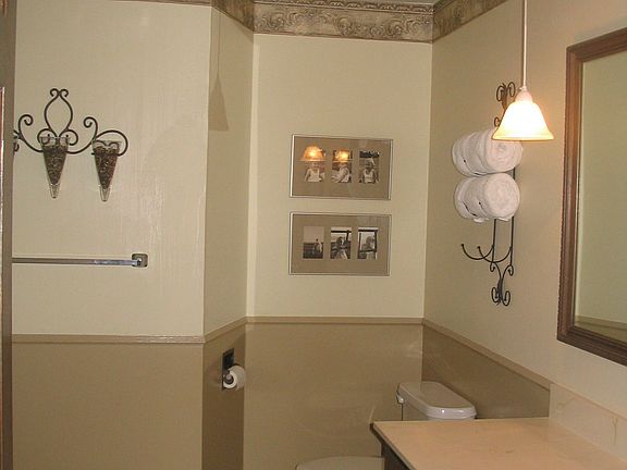 Large main bathroom
