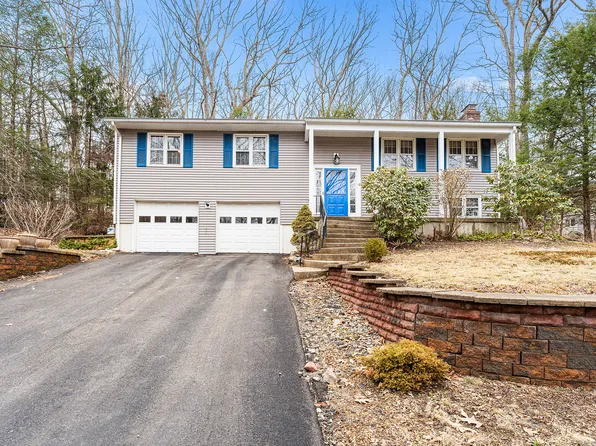 11 Lyrical Lane, Newtown, CT 06482