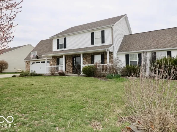 19 Hickory Ln E, Crawfordsville, IN 47933