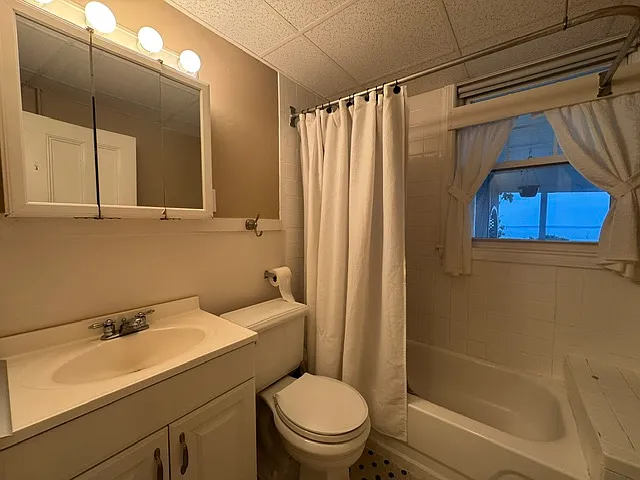 1 bed, 580 sqft, $1,850 — Photo 2