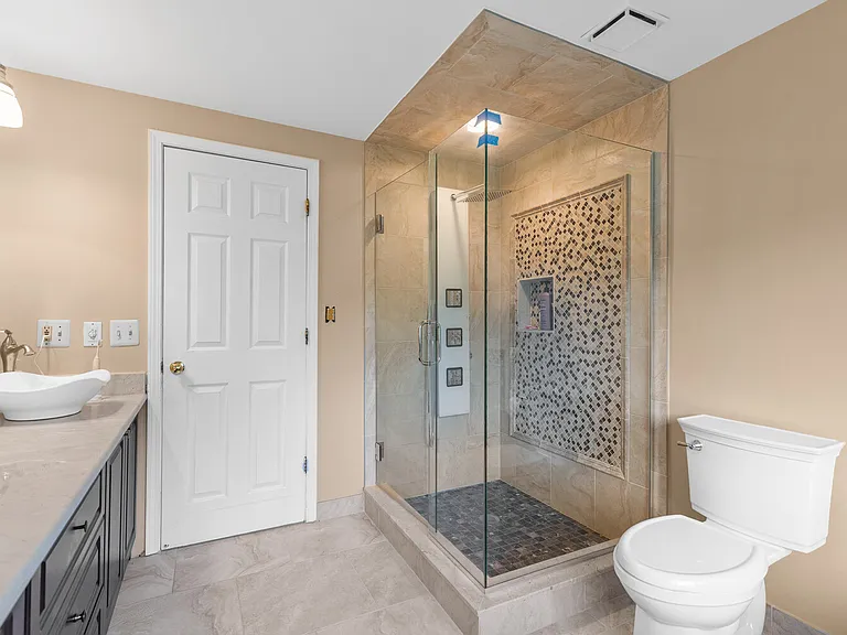 6710 Westpointe Dr — Photo 24