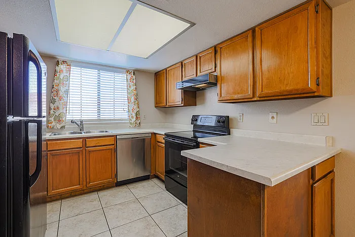 1905 E University Dr #215 — Photo 12