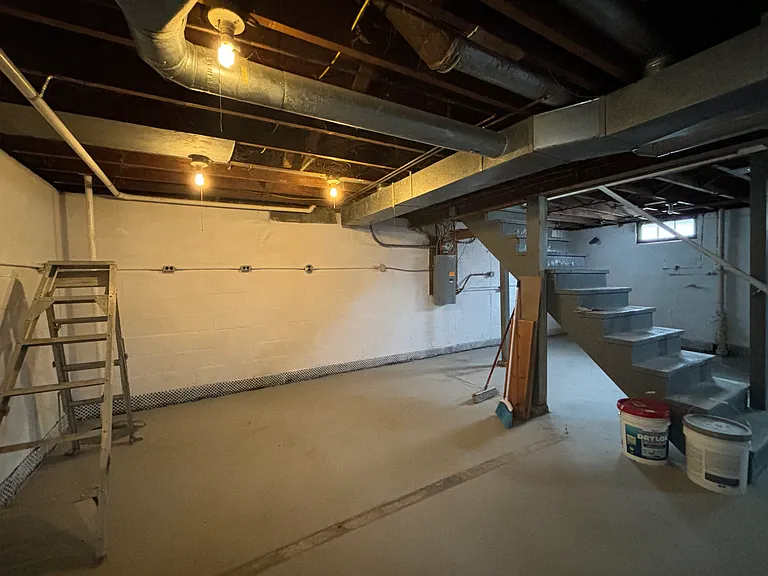 2609 12th Ave — Photo 21