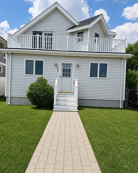 639 Quincy Shore Dr