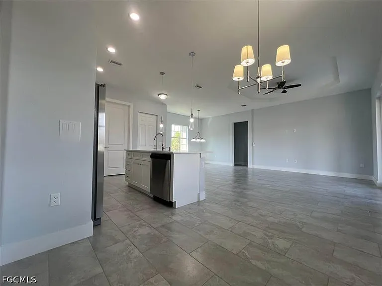 1133 Leader St — Photo 9