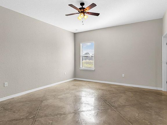 5th image of 337 Kensington View Dr