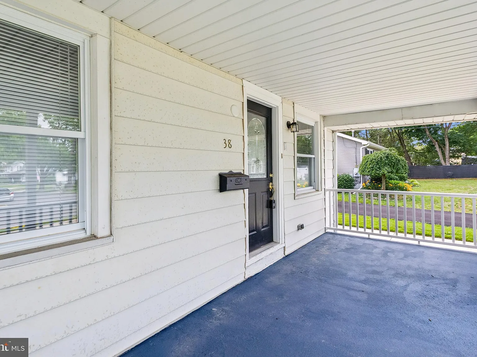 3 bed, 1442 sqft, $2,700 — Photo 3