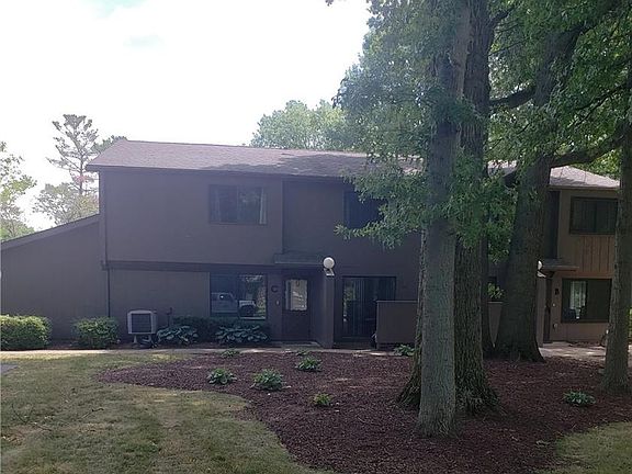 2nd image of 1590 Cedarwood Dr #2-C