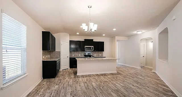 6514 Encore Oaks — Photo 7