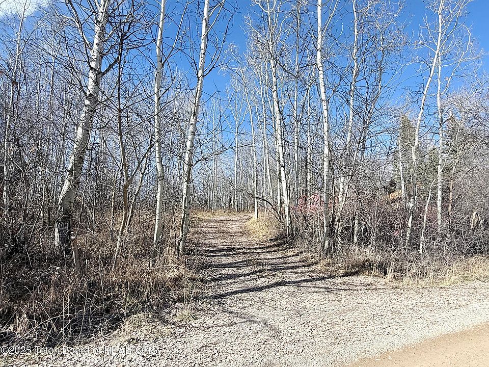 2nd image of 98 Vista West Dr