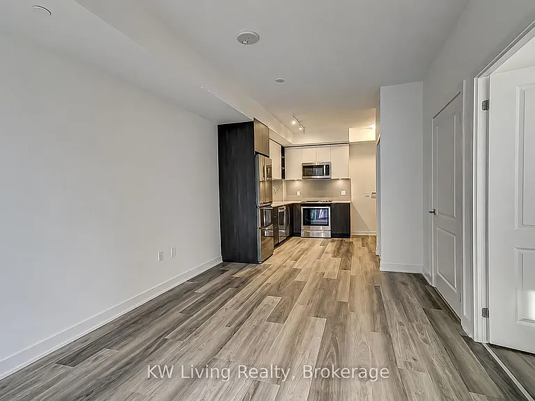 100 Eagle Rock Way #307 — Photo 2