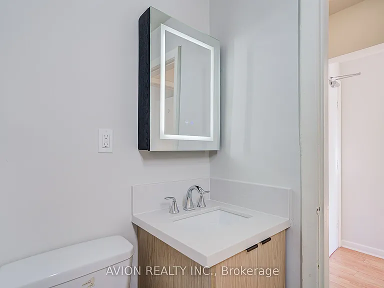 882 Broadview Ave #3 — Photo 13
