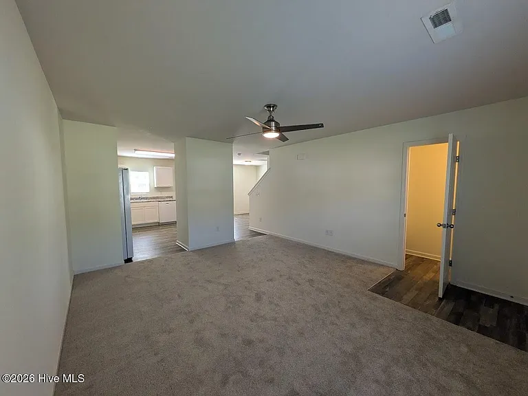 75 SW Shamrock Dr — Photo 6
