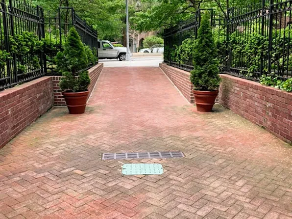 76-10 34th Avenue image 6 of 8