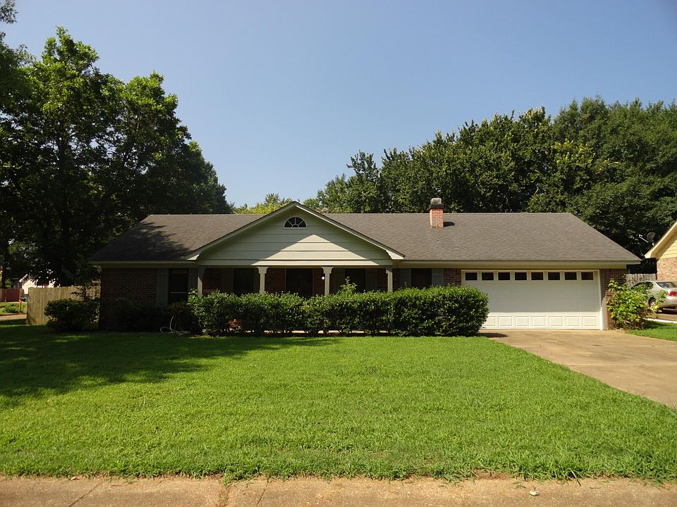 1st image of 8441 Bridgewood Dr