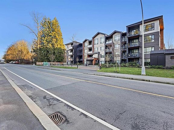 3rd image of 32690 14th Ave #107