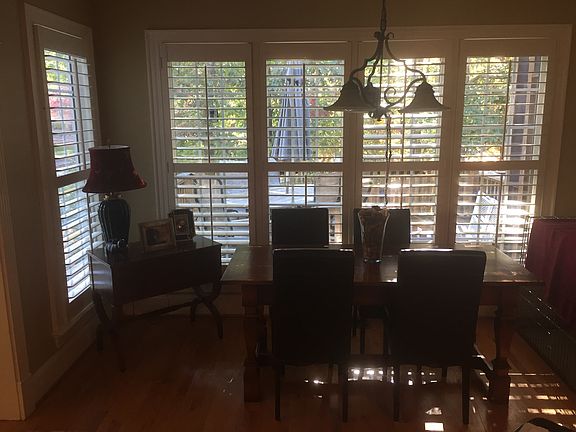 Breakfast Nook w/ View