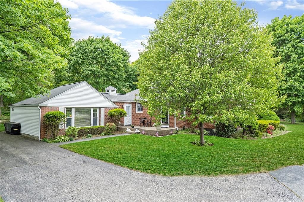 643 Commonwealth Ave, Warwick, RI 02886 Zillow