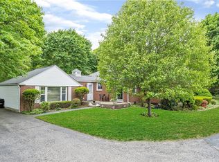 643 Commonwealth Ave, Warwick, RI 02886