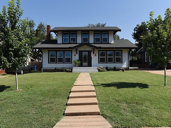 2nd image of 510 E Logan Ave